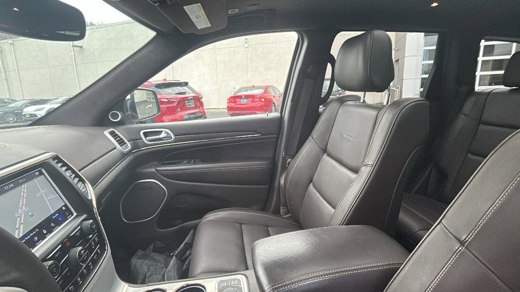 Used 2018 Jeep Grand Cherokee Summit w/ Platinum Series Group image 32