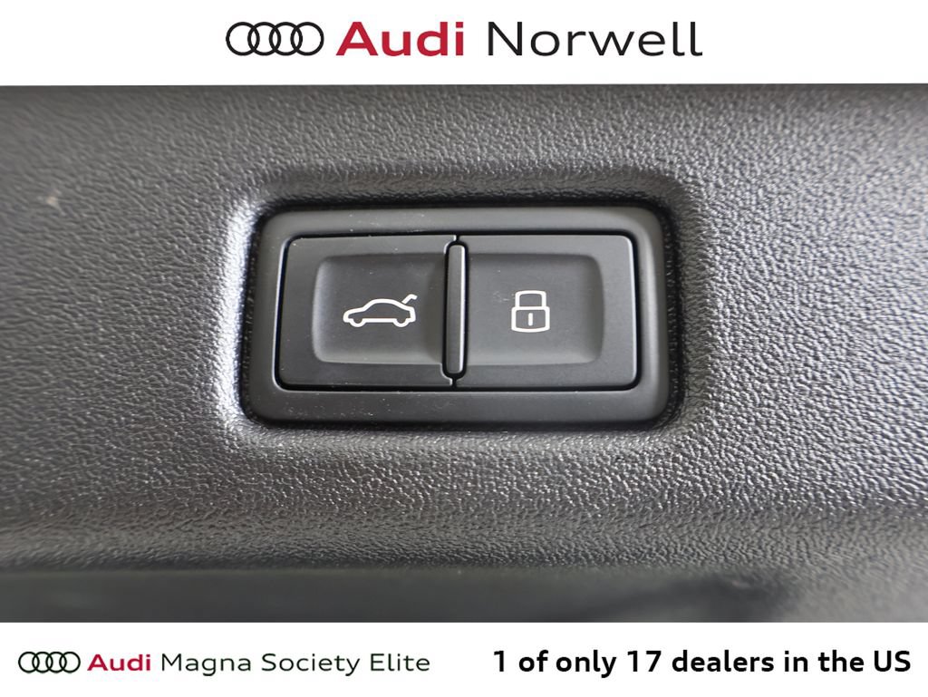 Certified 2025 Audi Q5 Premium w/ Premium Plus AWD/4WD image 17