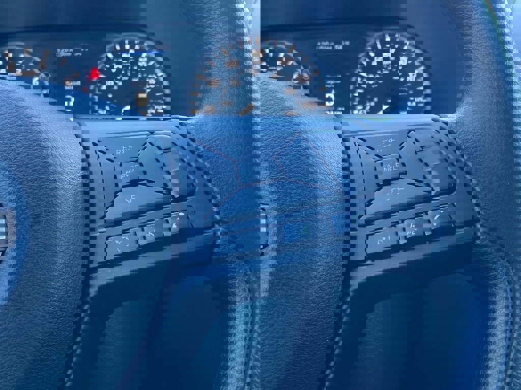 Used 2025 Nissan Sentra S image 18