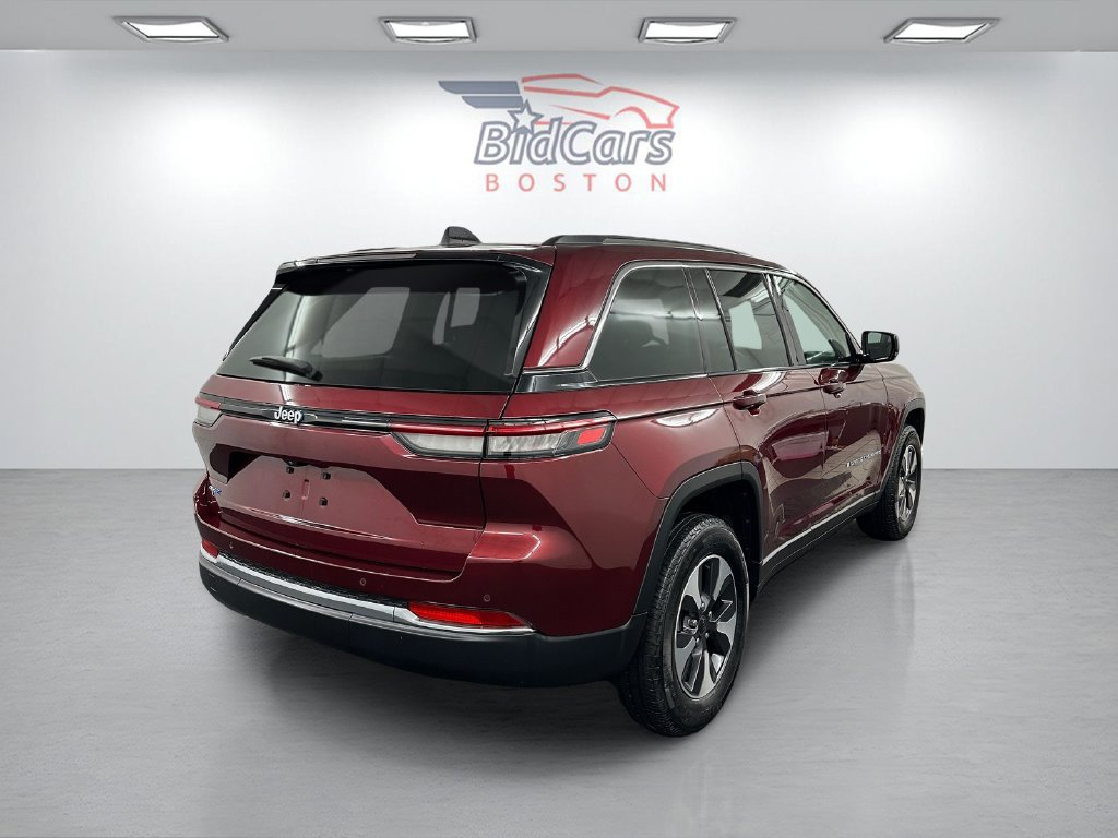 Used 2024 Jeep Grand Cherokee Limited 4xe AWD/4WD image 4