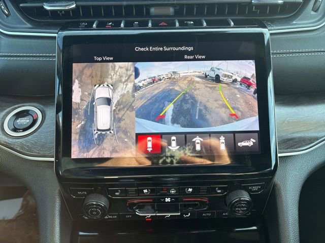 Used 2024 Jeep Grand Cherokee L Limited w/ Luxury Tech Group II image 15