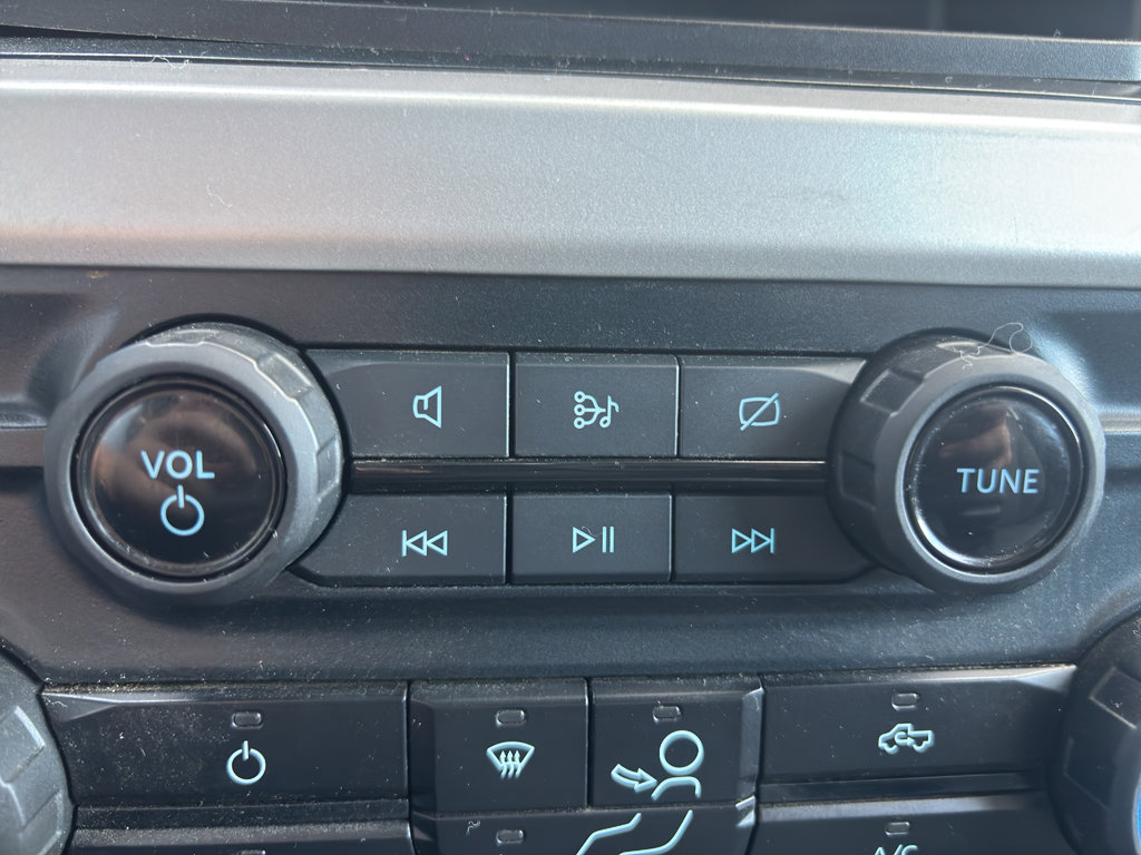 Used 2023 Ford F350 XLT w/ FX4 Off-Road Package image 22