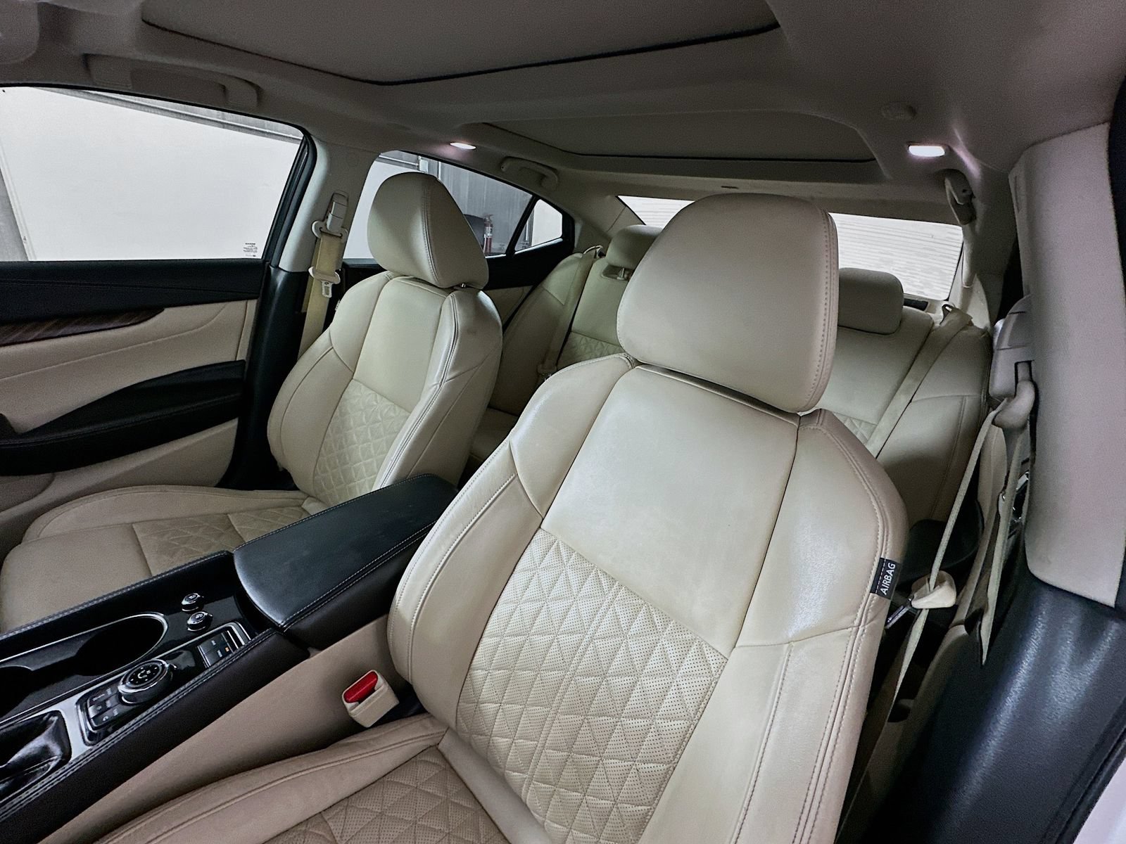 Used 2018 Nissan Maxima Platinum FWD image 21