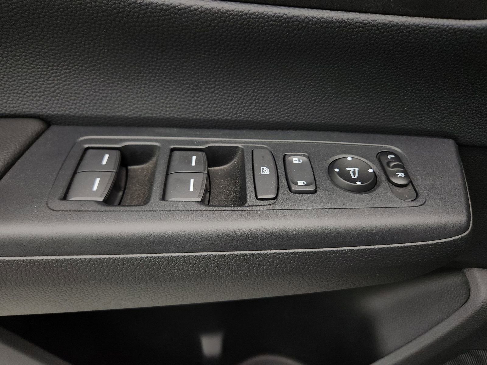 Used 2025 Honda CR-V Sport-L image 19