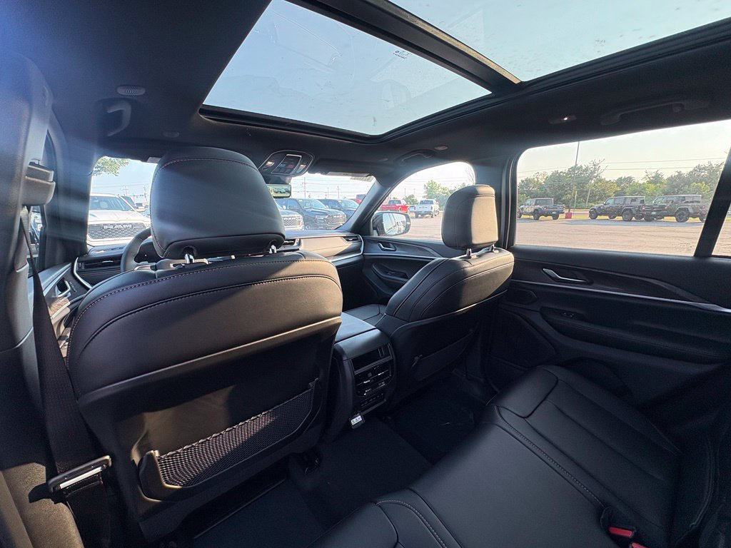 New 2026 Jeep Grand Cherokee Limited AWD/4WD image 27