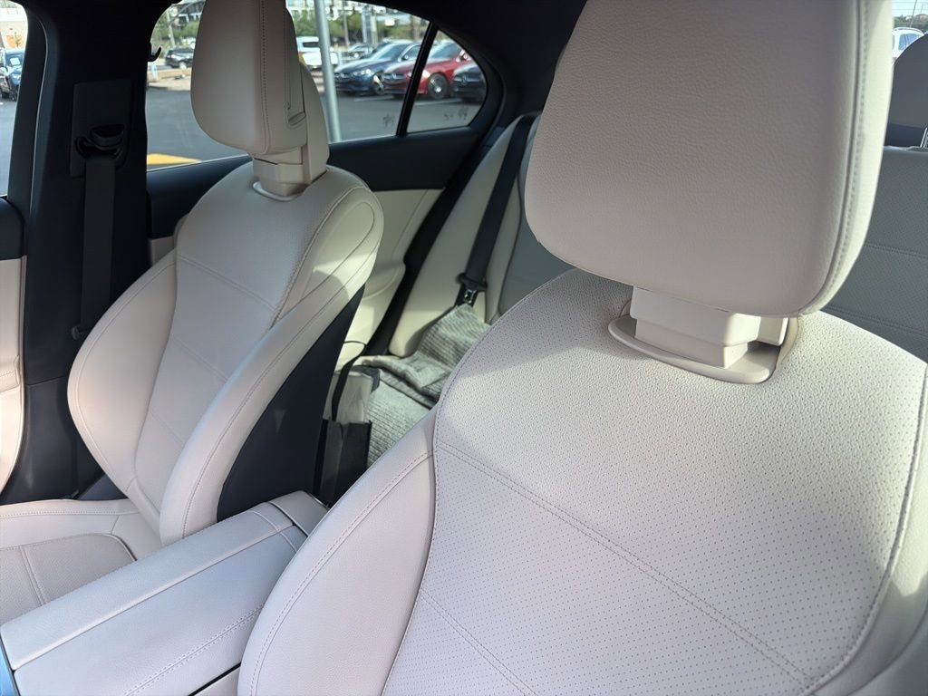 Certified 2025 Mercedes-Benz C 300 Sedan image 5