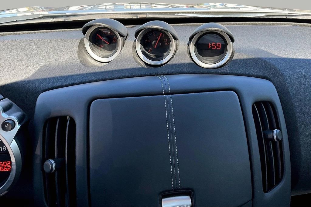 Used 2014 Nissan 370Z Coupe image 8