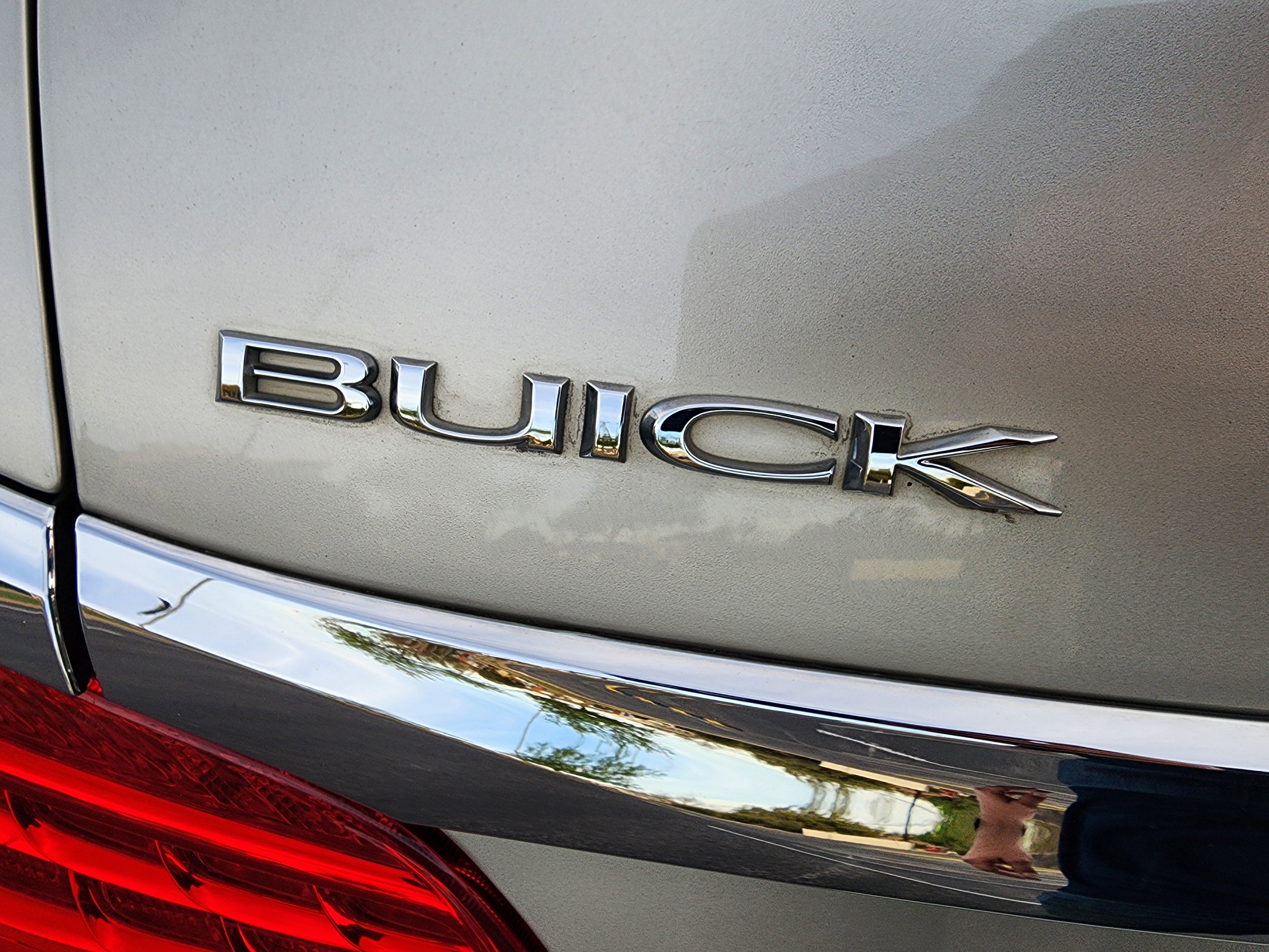 Used 2015 Buick LaCrosse Leather image 10