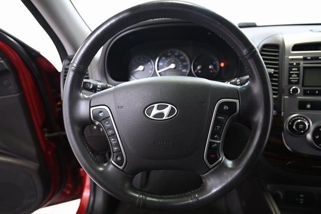 Used 2010 Hyundai Santa Fe SE image 4
