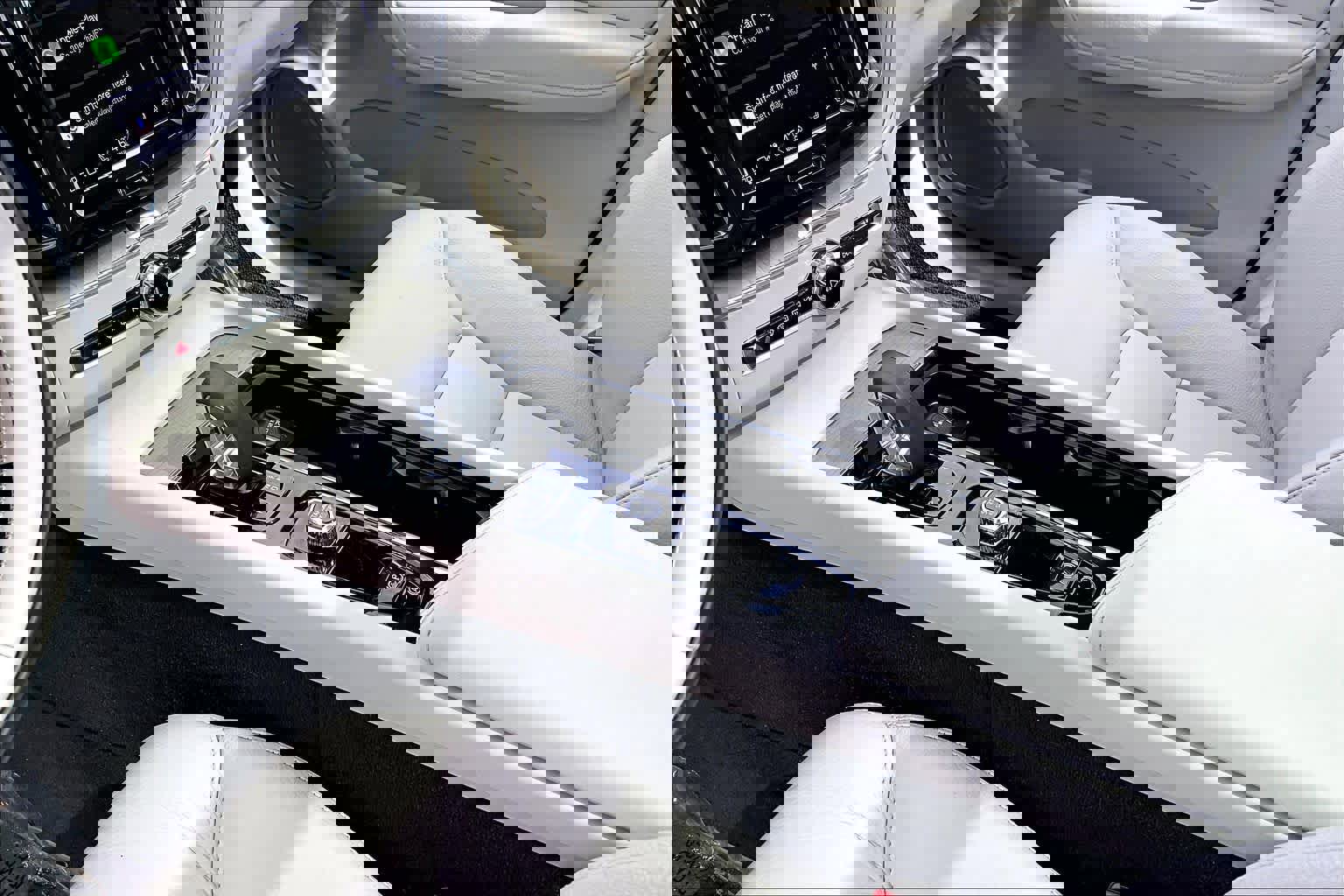 Used 2023 Volvo XC60 B5 Plus w/ Climate Package image 16