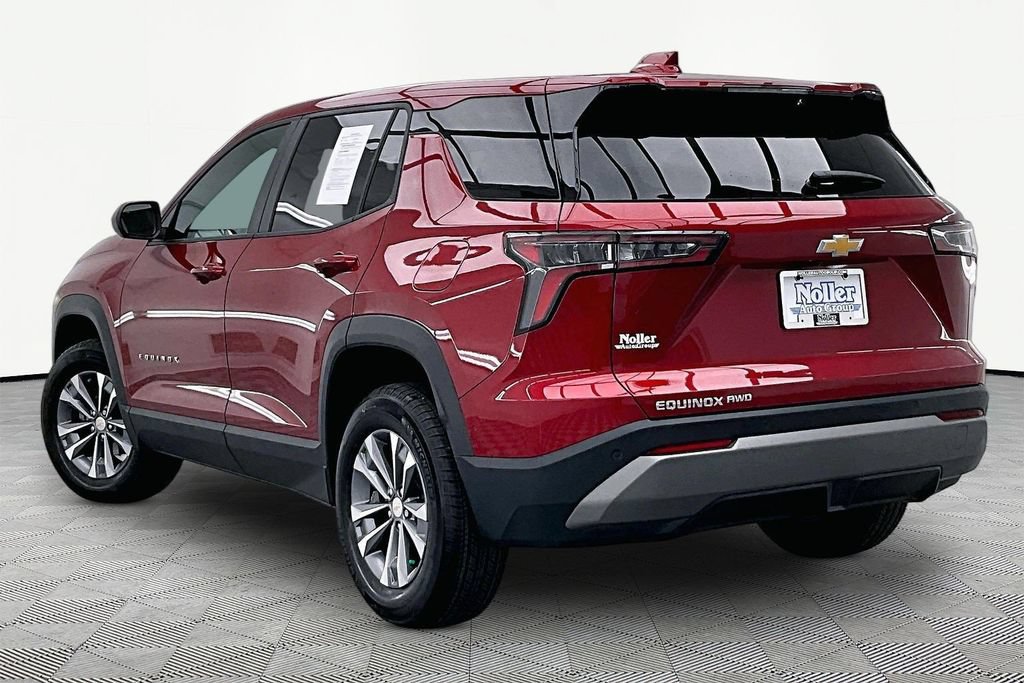 Used 2026 Chevrolet Equinox LT AWD/4WD image 13