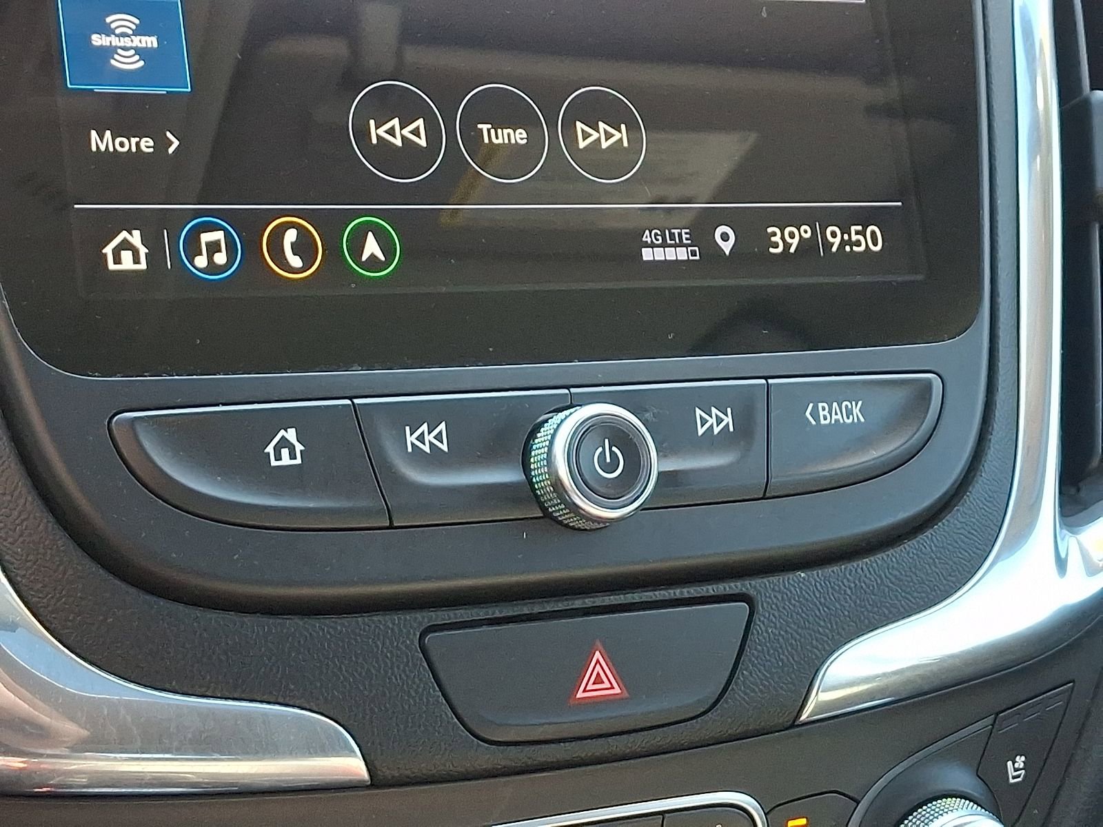 Used 2019 Chevrolet Equinox Premier image 17