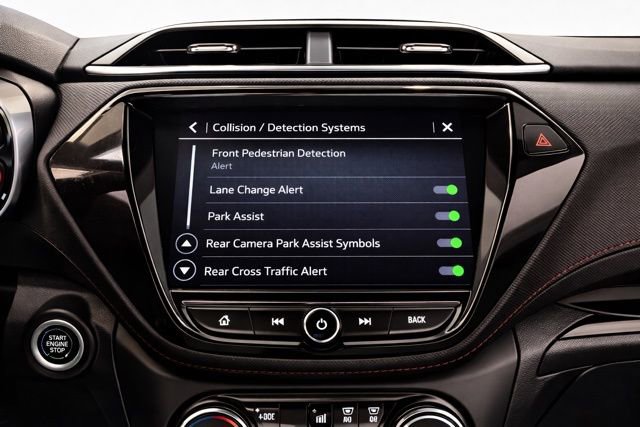 Used 2021 Chevrolet TrailBlazer RS w/ Convenience Package image 25