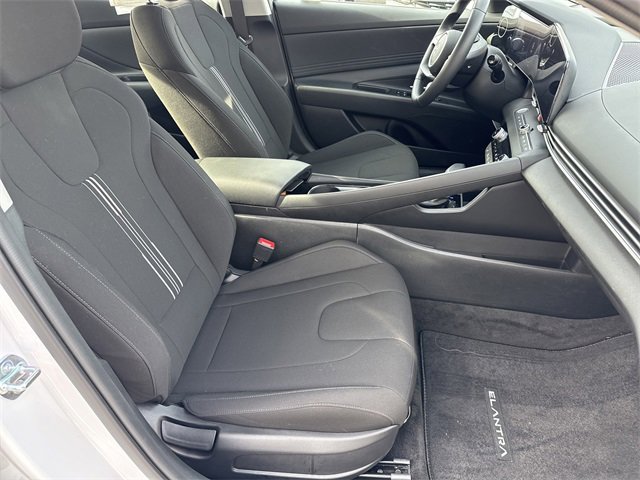 Certified 2025 Hyundai Elantra SEL image 13