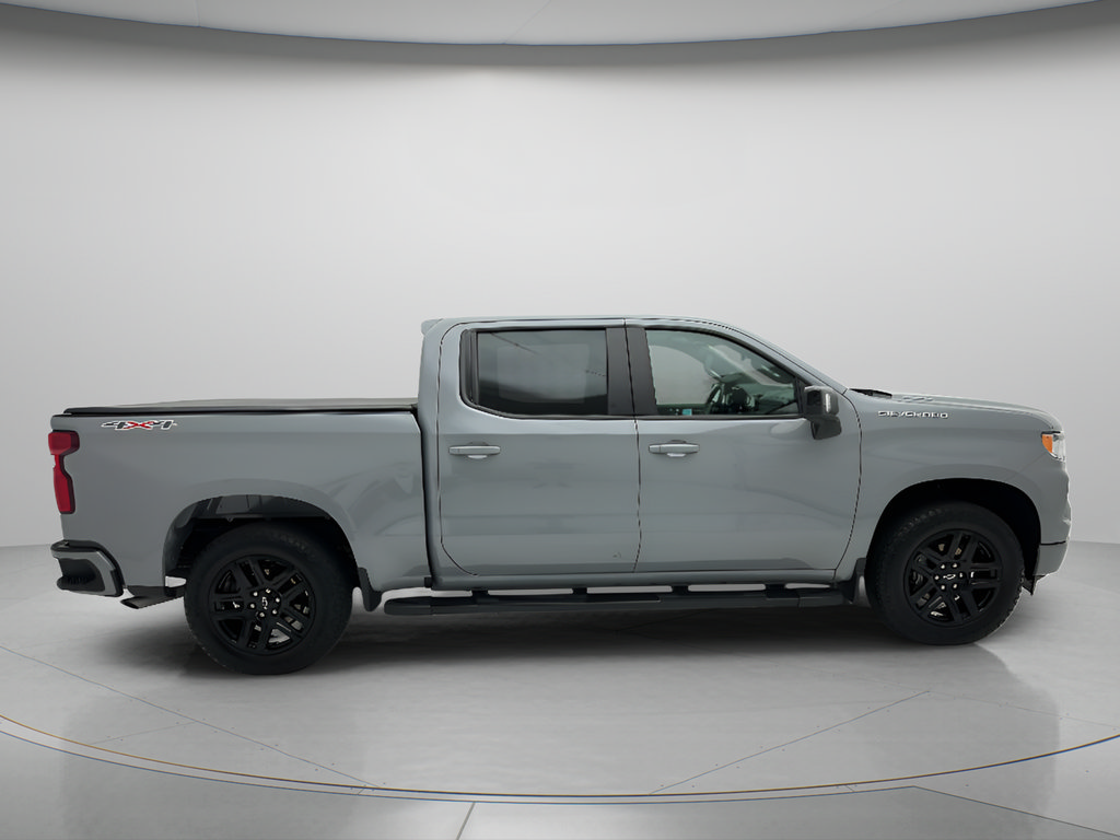 Used 2025 Chevrolet Silverado 1500 RST w/ Convenience Package II AWD/4WD image 5