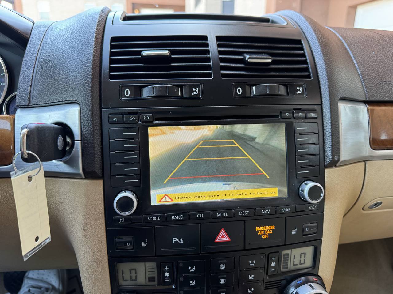 Used 2008 Volkswagen Touareg V6 AWD/4WD image 15