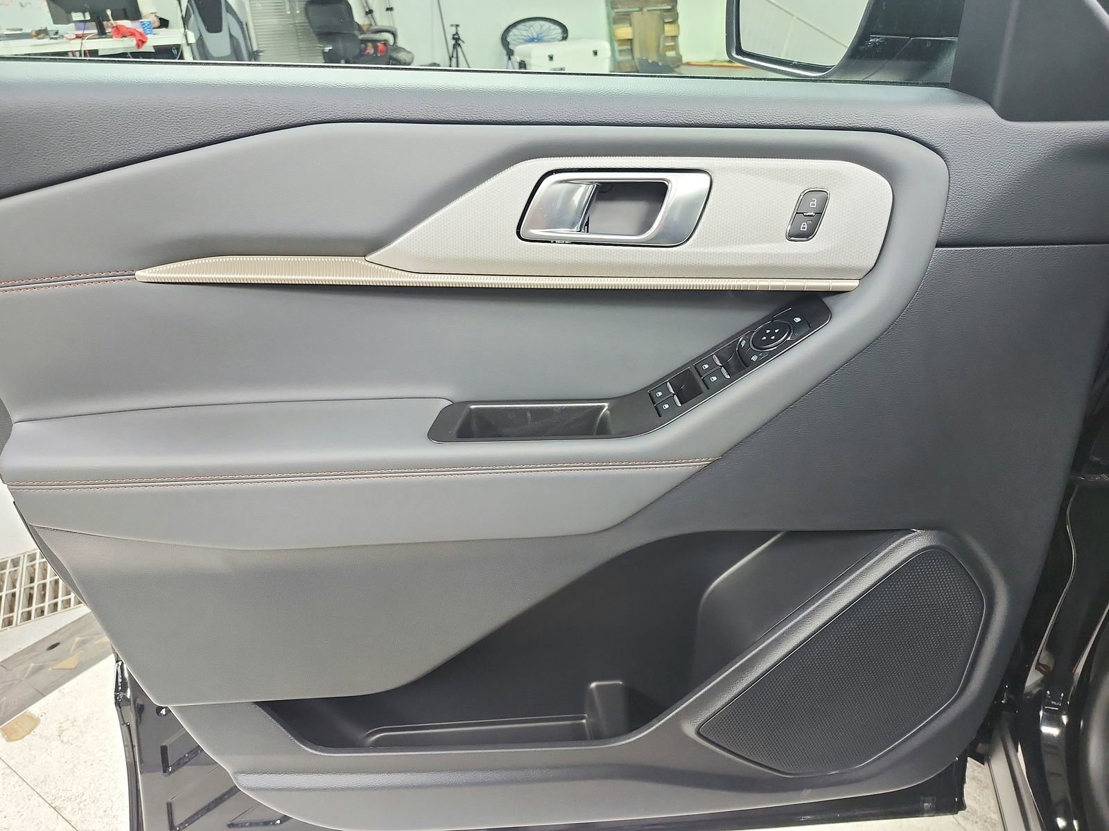 New 2026 Ford Explorer Active w/ Active Comfort Package image 29