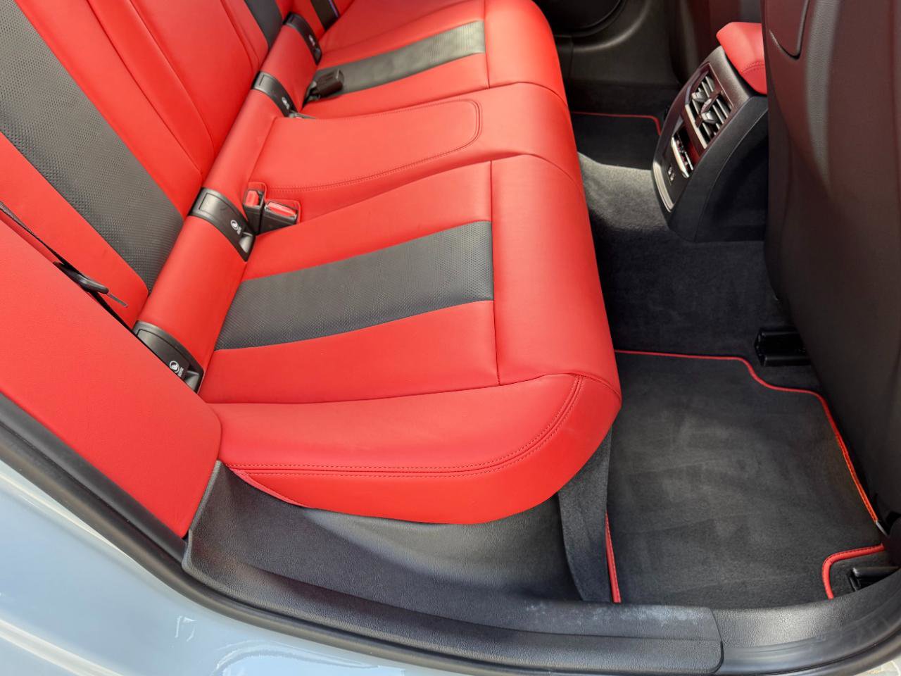 Used 2022 BMW M3 Competition w/ Executive Package AWD/4WD image 16