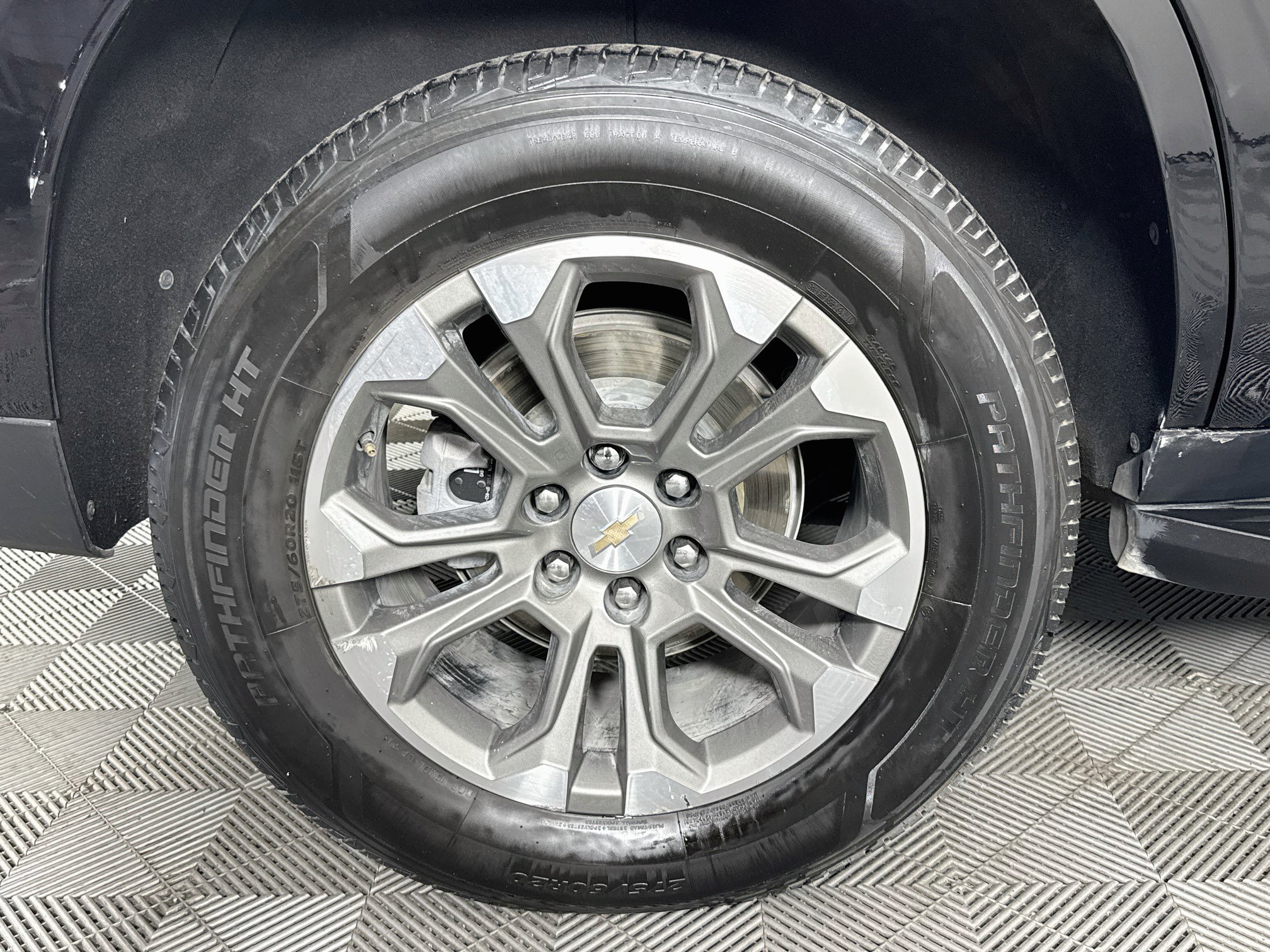 Used 2025 Chevrolet Tahoe LS RWD image 56