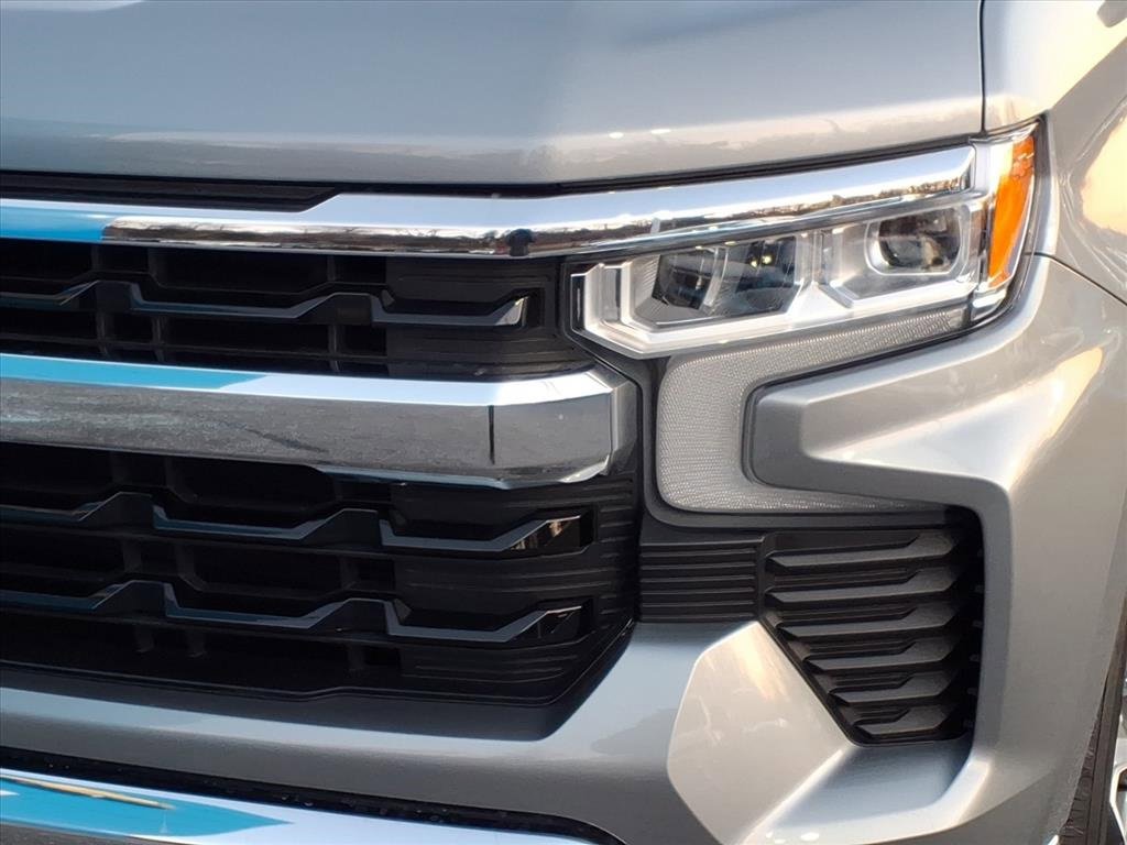 Used 2023 Chevrolet Silverado 1500 LT image 8