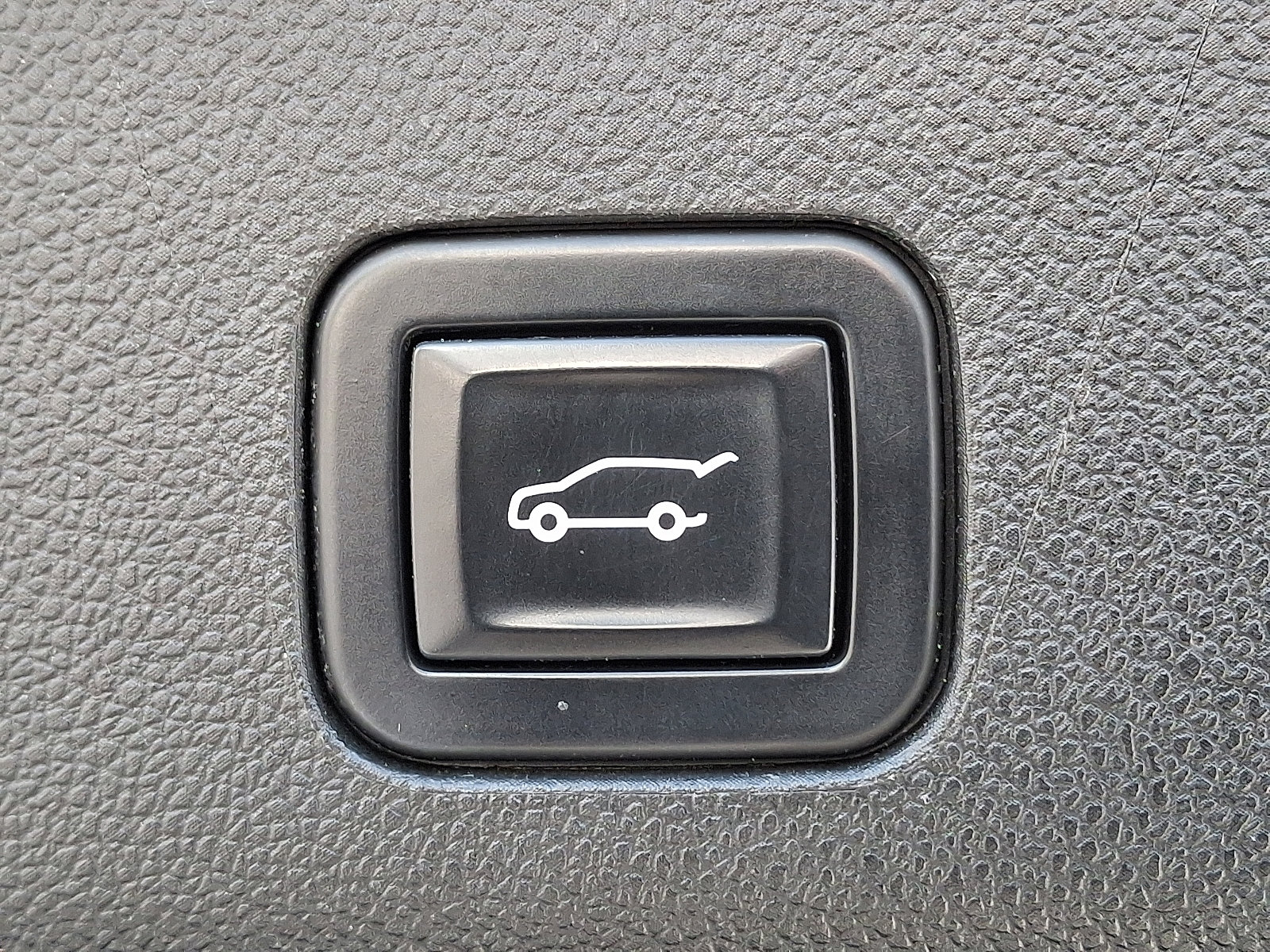 Certified 2021 GMC Yukon Denali w/ LPO, Illumination Package image 33