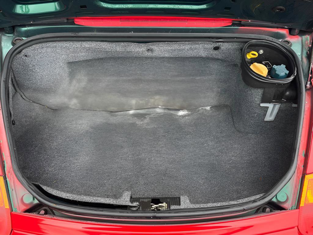 Used 2000 Porsche Boxster image 27