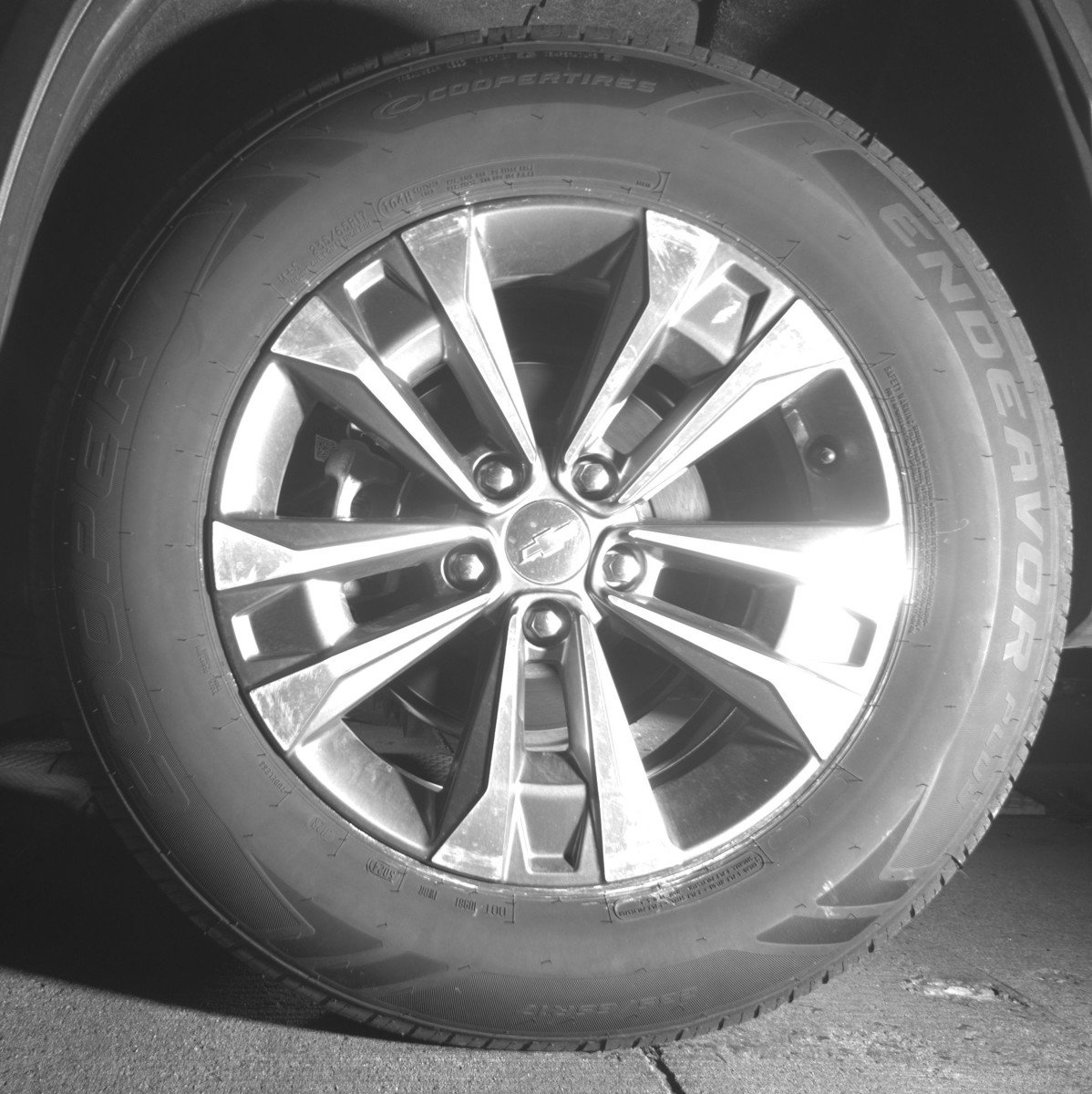 Used 2025 Chevrolet Equinox LT FWD image 14