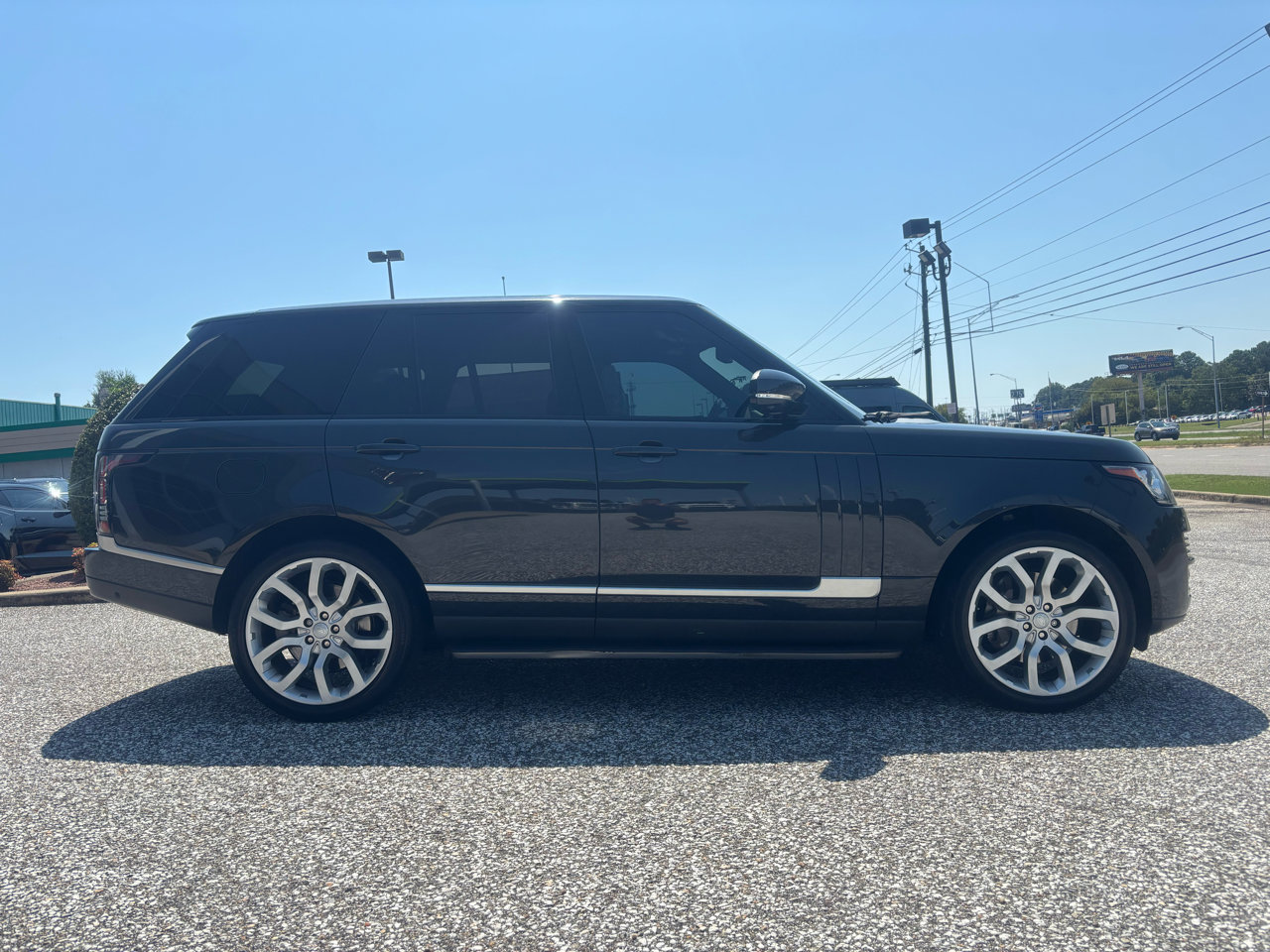 Used 2014 Land Rover Range Rover Supercharged image 6