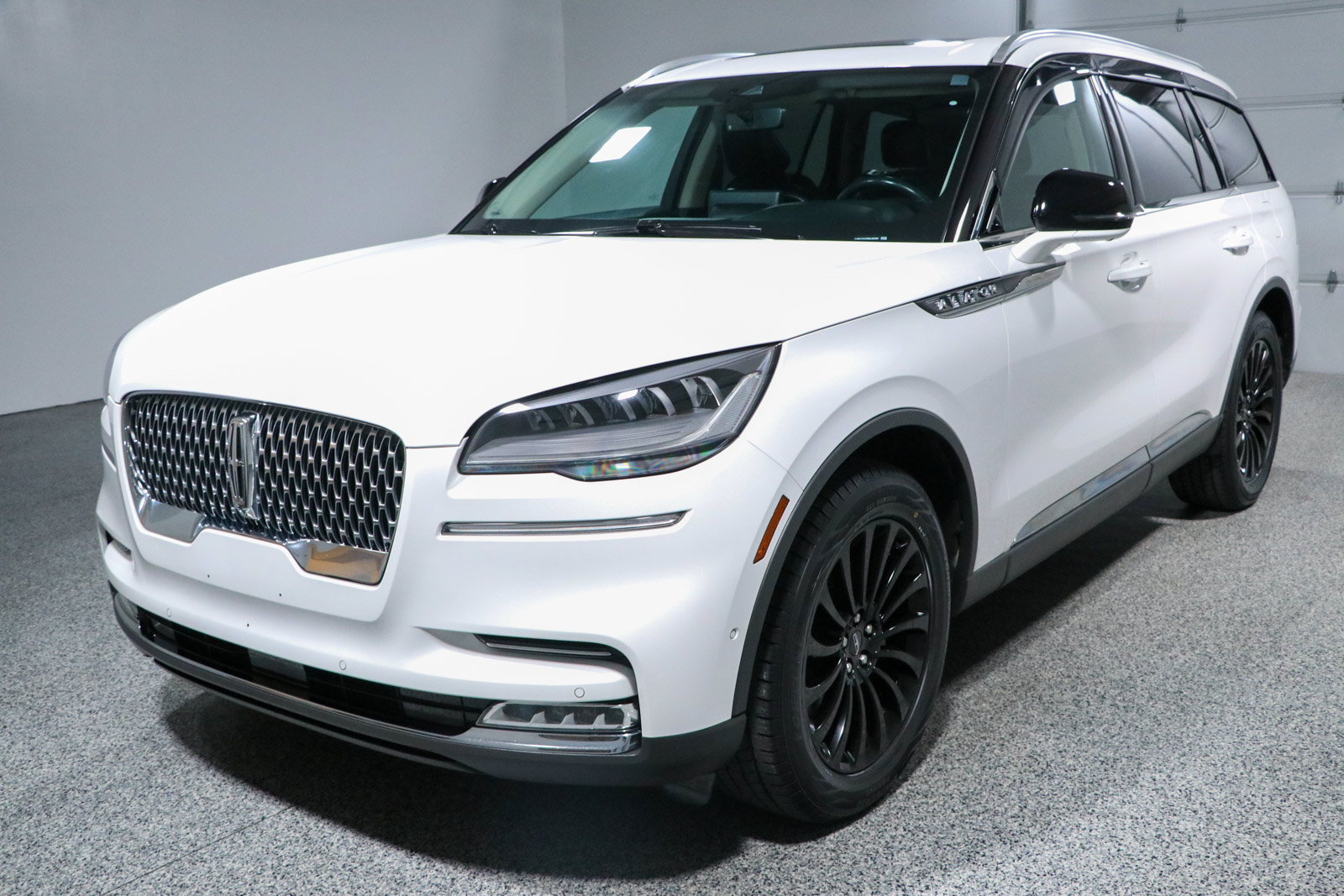 Used 2021 Lincoln Aviator Reserve w/ Equipment Group 201A AWD/4WD image 34