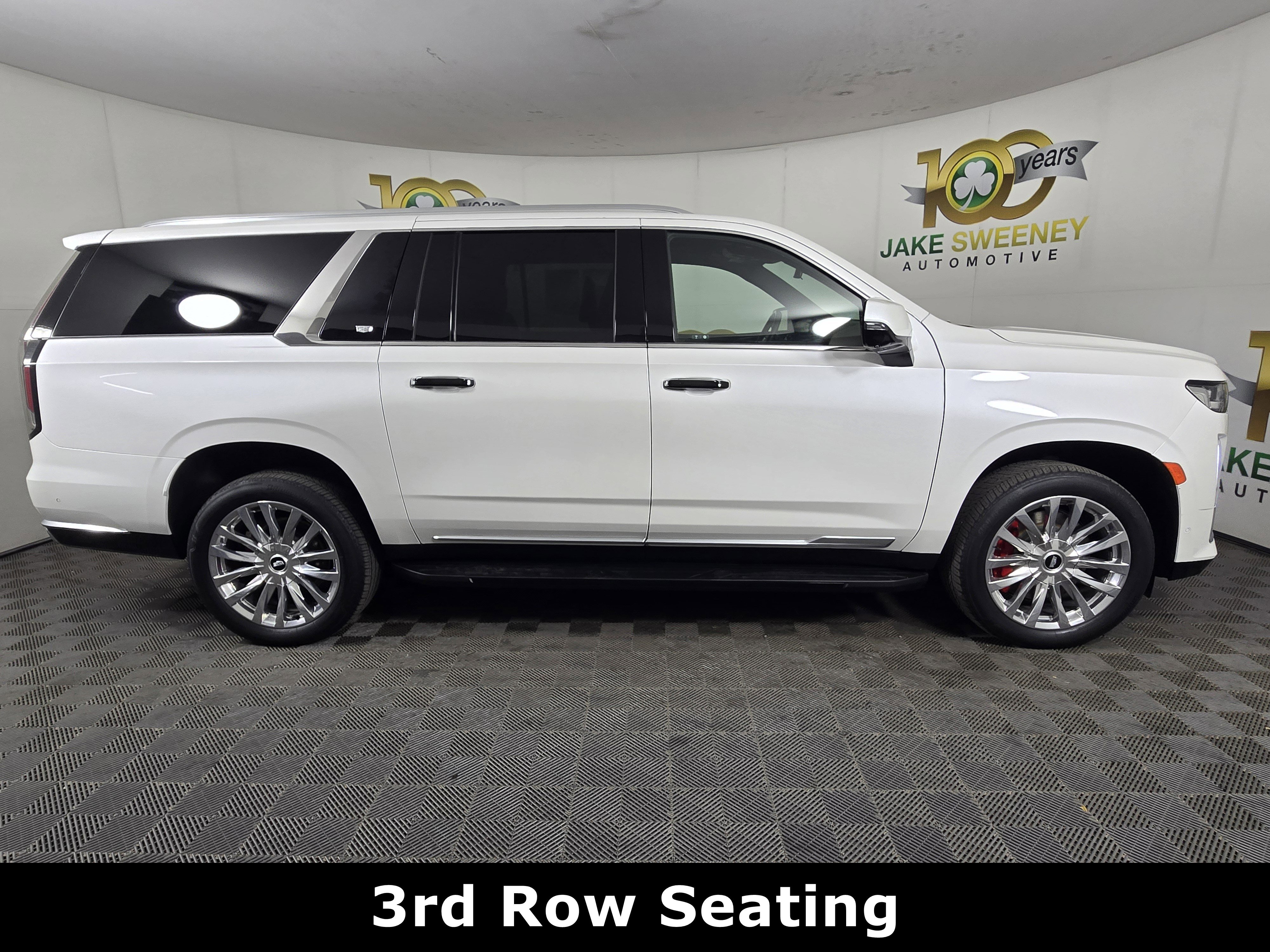 Used 2023 Cadillac Escalade ESV Premium Luxury w/ LPO, Floor Liner Package AWD/4WD image 10