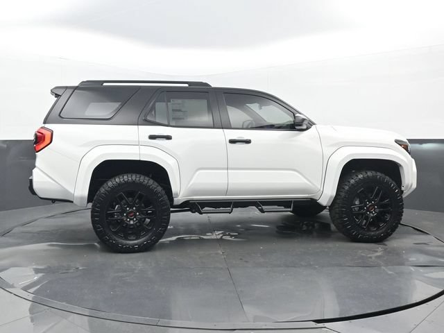 New 2026 Toyota 4Runner SR5 AWD/4WD image 2