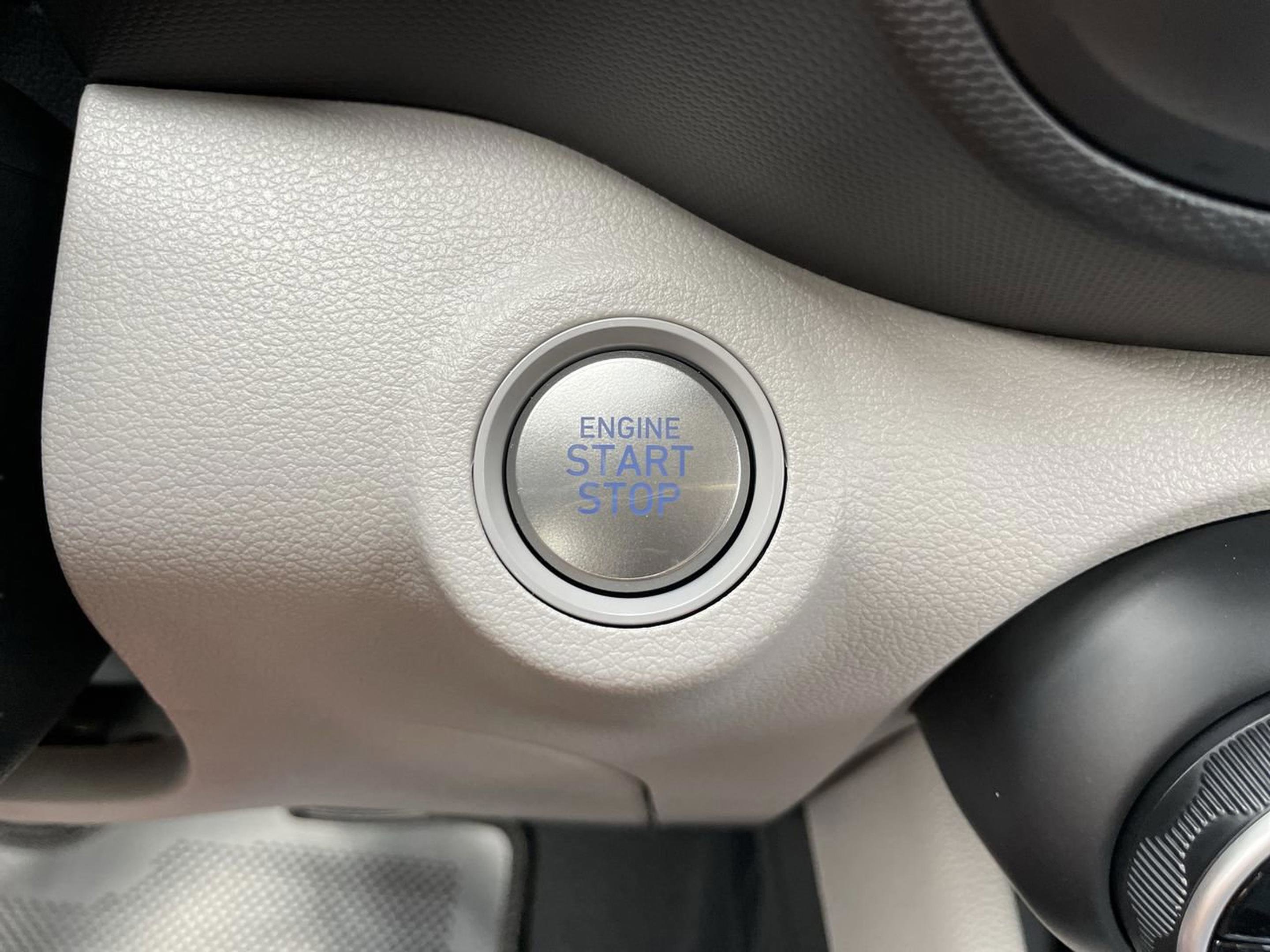 New 2026 Hyundai Venue SEL FWD image 29