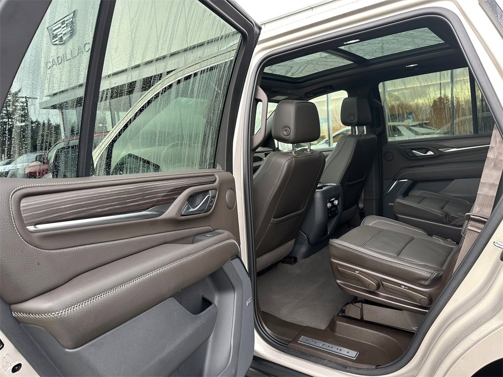 Used 2022 GMC Yukon Denali w/ Max Trailering Package image 16