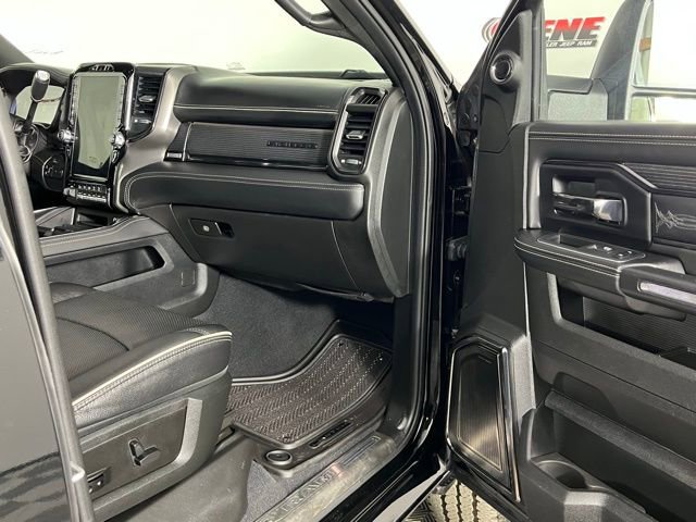 Used 2023 RAM 2500 Limited image 32
