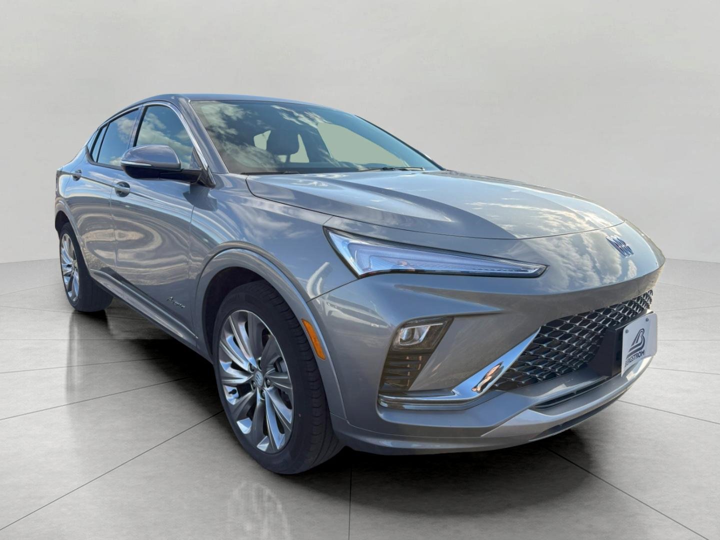 Used 2024 Buick Envista Avenir image 1