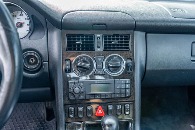 Used 2003 Mercedes-Benz SLK 32 AMG SLK32 AMG image 35