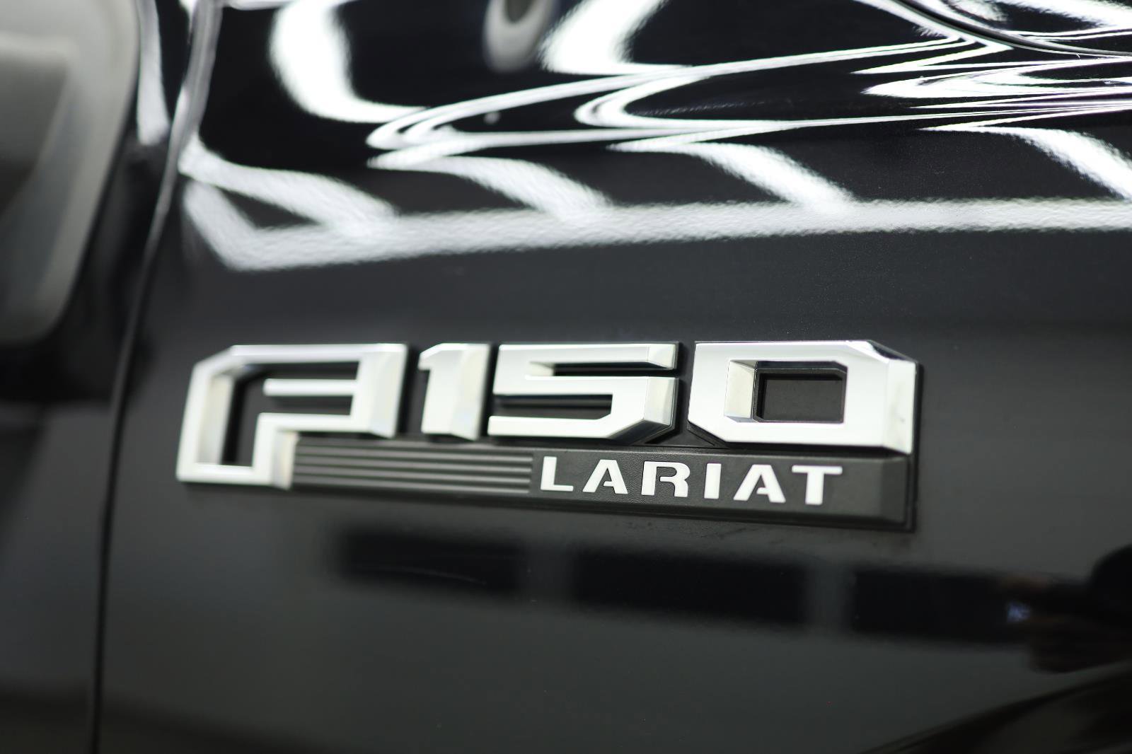 Used 2020 Ford F150 Lariat w/ Equipment Group 502A Luxury image 17