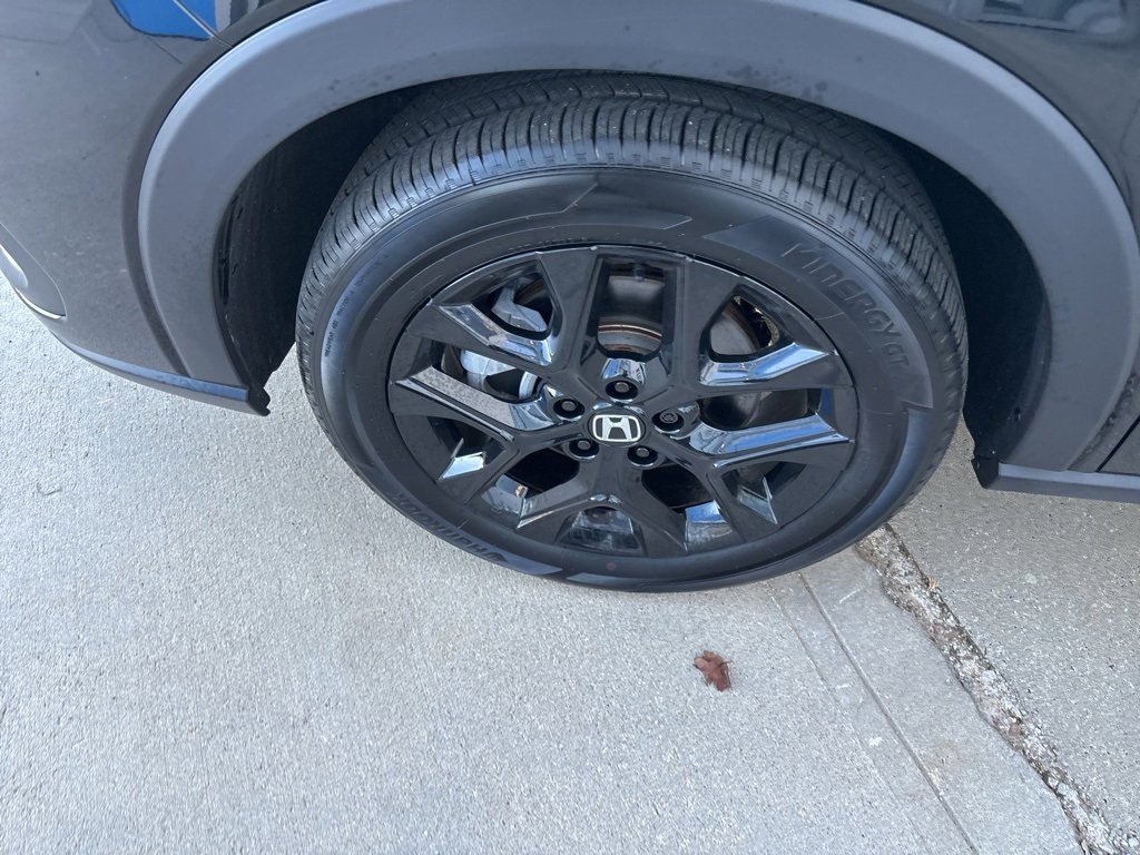 Used 2025 Honda HR-V Sport image 32
