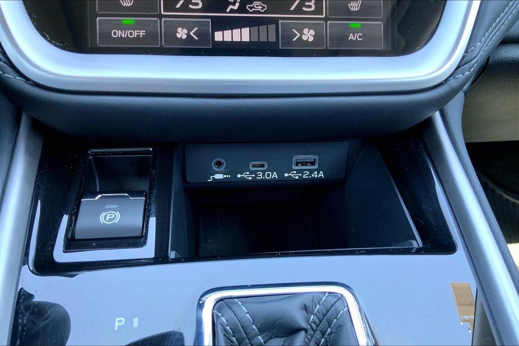 Certified 2025 Subaru Outback Limited image 15