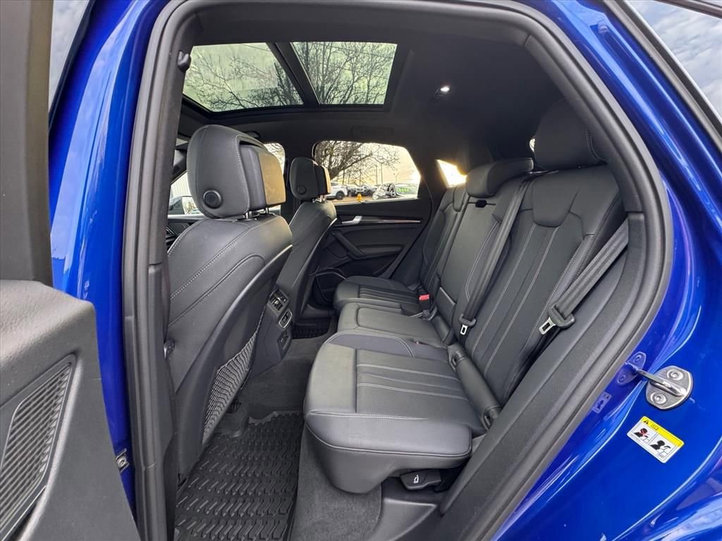 Used 2024 Audi SQ5 Premium Plus w/ S Sport Package image 12