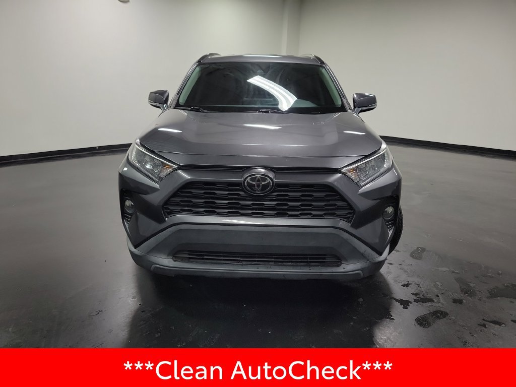 Used 2021 Toyota RAV4 XLE FWD image 3
