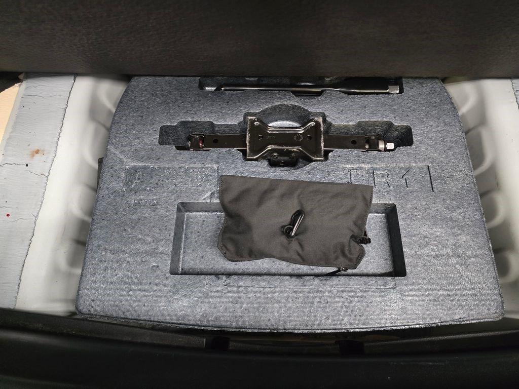 Used 2024 Nissan Altima 2.5 SV FWD image 36