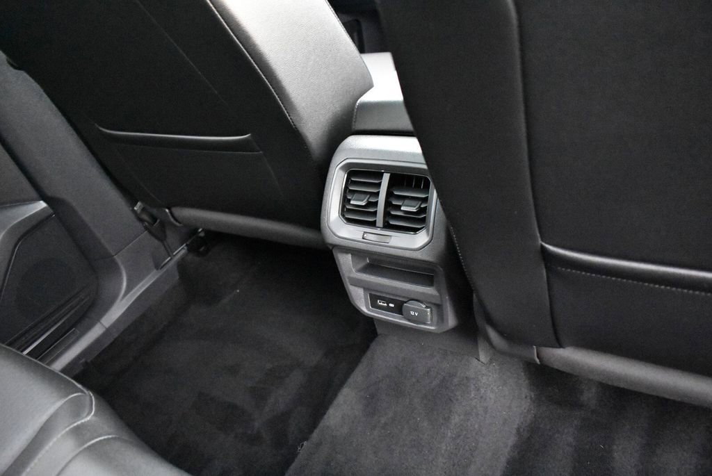 Used 2019 Volkswagen Tiguan SE AWD/4WD image 28