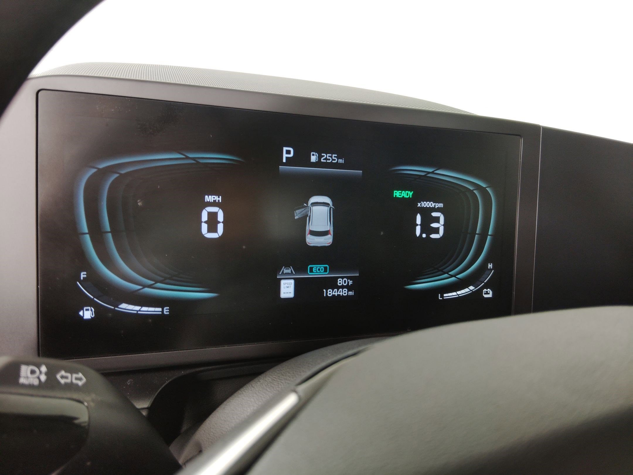 Used 2023 Kia Niro LX image 17