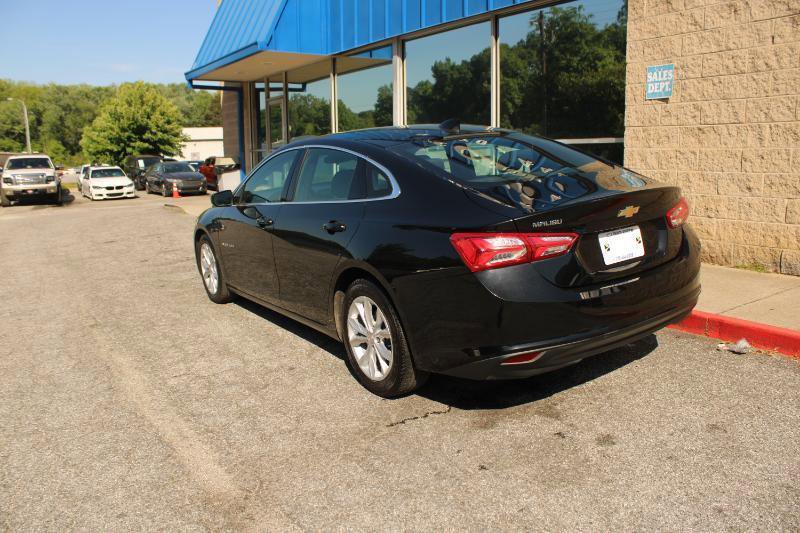 Used 2022 Chevrolet Malibu LT FWD image 4