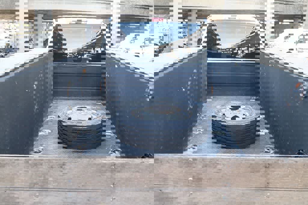 Used 2017 Ford F550 2WD Crew Cab Super Duty image 31