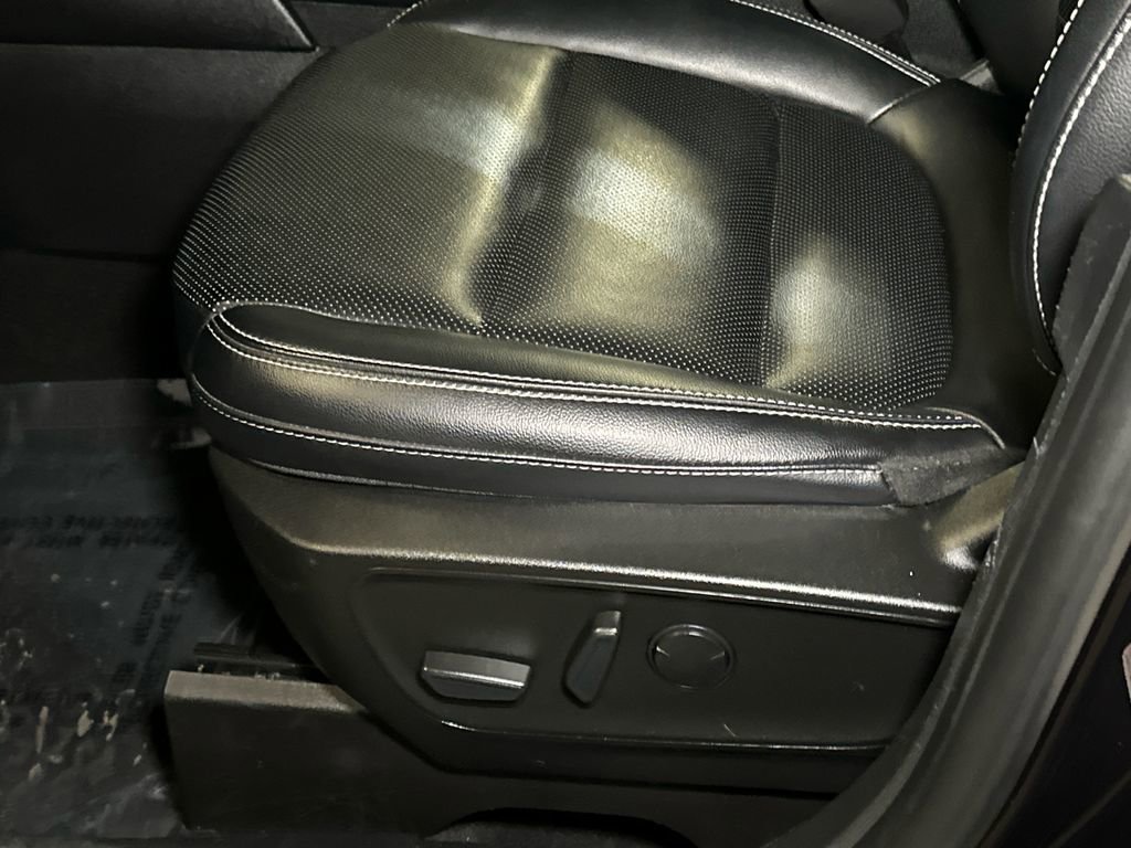 Used 2022 Ford Escape Titanium w/ Class II Trailer Tow Package image 23