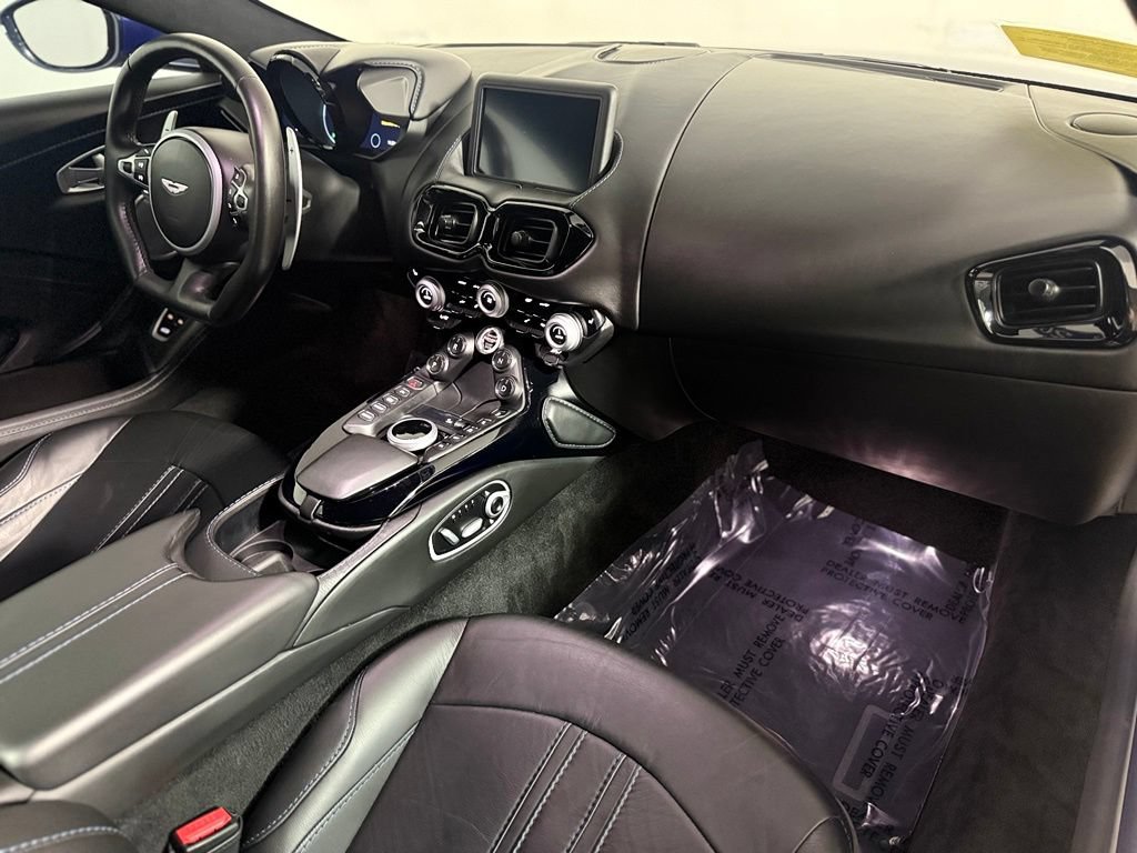 Used 2020 Aston Martin V8 Vantage Coupe RWD image 24