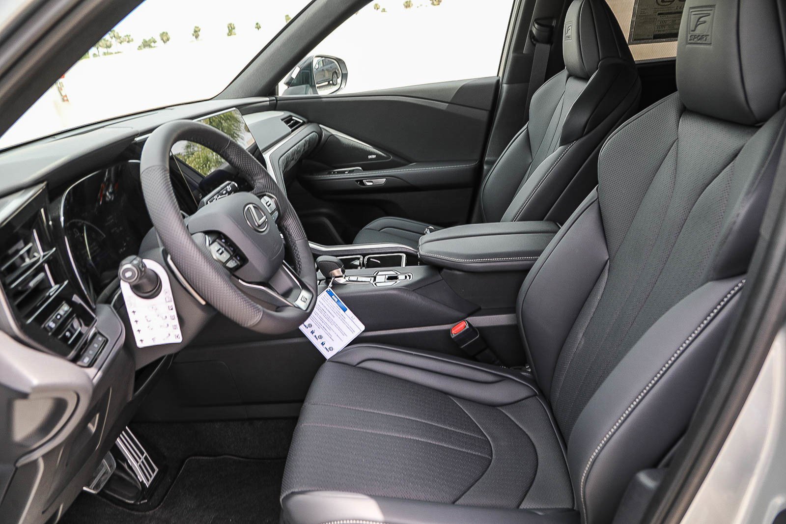 New 2026 Lexus TX 500h AWD image 17