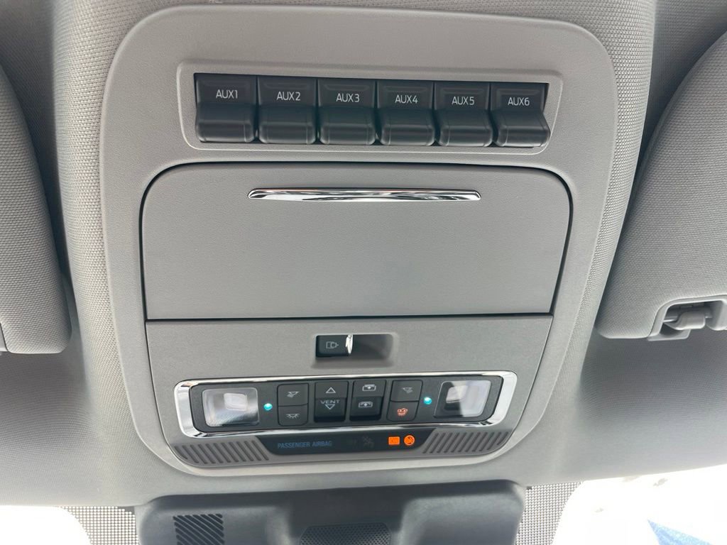 New 2026 Ford F250 Lariat w/ Black Appearance Package AWD/4WD image 24